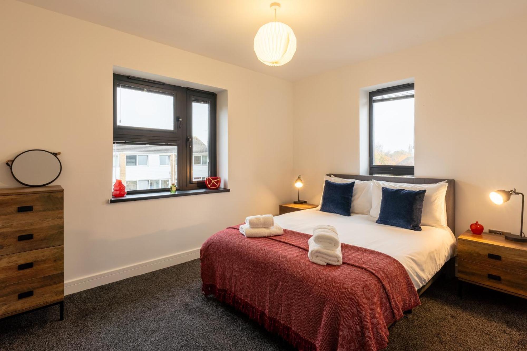 Modern 2-Bed Apartment With Balcony, Close To Oxford City Centre With Free Parking ภายนอก รูปภาพ