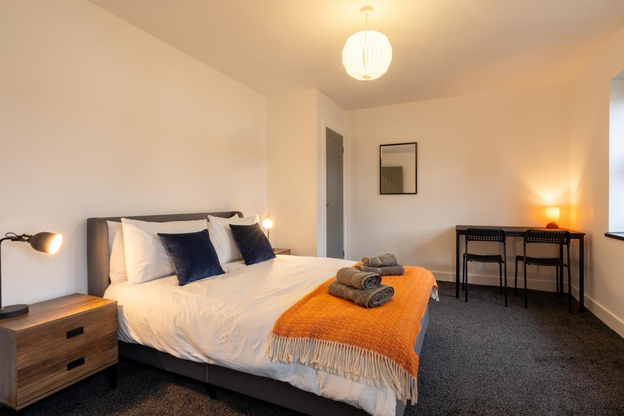 Modern 2-Bed Apartment With Balcony, Close To Oxford City Centre With Free Parking ภายนอก รูปภาพ