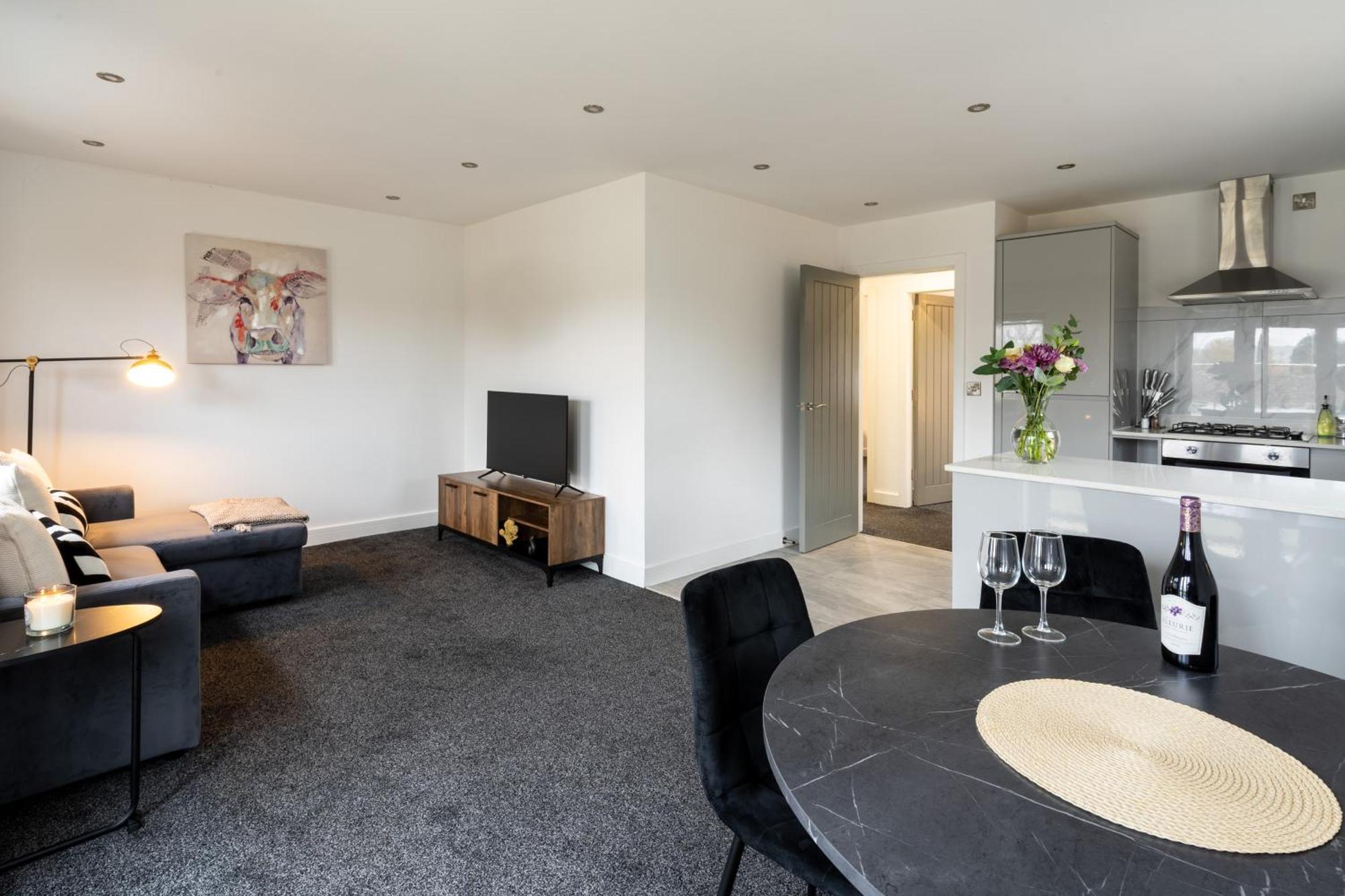 Modern 2-Bed Apartment With Balcony, Close To Oxford City Centre With Free Parking ภายนอก รูปภาพ